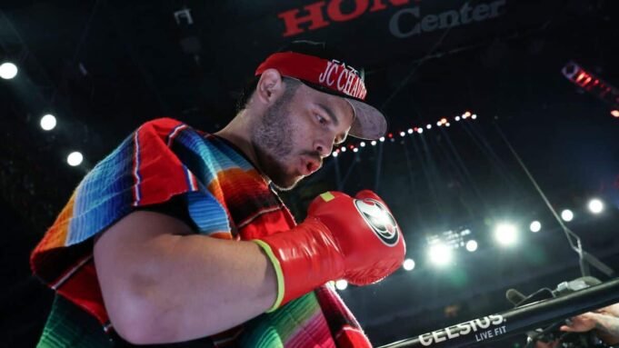 拳擊手朱利奧·凱撒·查韋斯(Julio Caesar Chavez)的文件從美國刪除並在墨西哥被捕 拳擊手朱利奧·凱撒·查韋斯(Julio Caesar Chavez)的文件從美國刪除並在墨西哥被捕