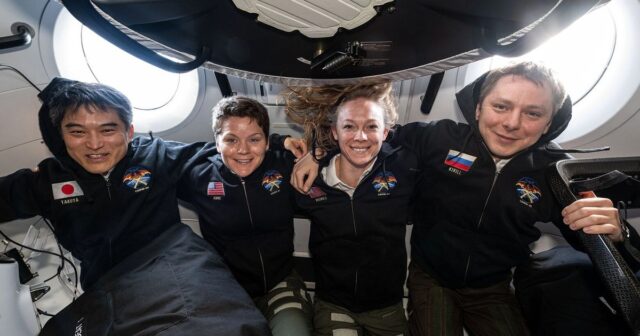 08092025_astronauts-return-tzr-aug-9-2025_tzr_09175.jpg