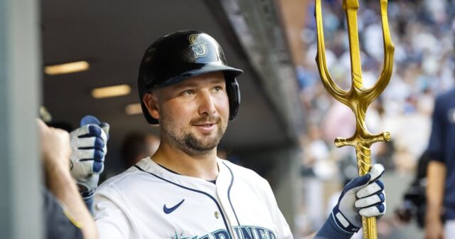 Cal Raleight加入小肯·格里菲（Ken Griffey Jr.）