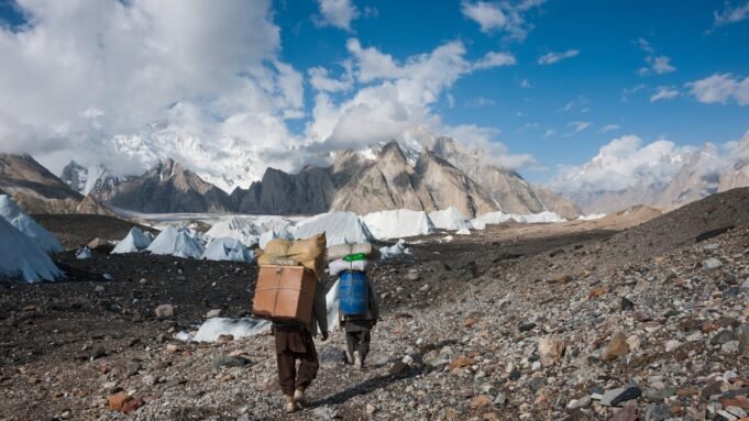 一位在巴基斯坦K2的OP中被殺的中國登山者 一位在巴基斯坦K2的OP中被殺的中國登山者