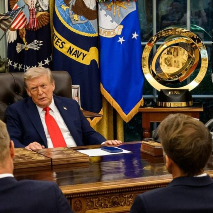 球迷們堅信，當美國總統唐納德·特朗普（Donald Trump）接待歐洲領導人時，他們已經觀看了白宮橢圓形辦公室失踪的世界盃獎牌。