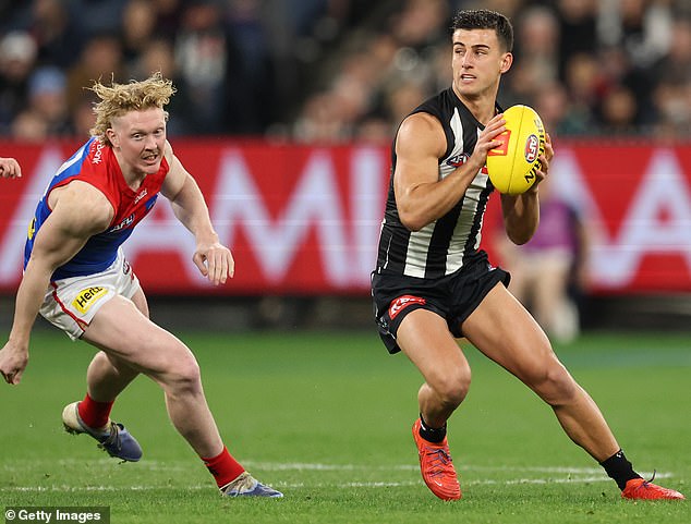 101482133-15027013-A_second_camera_angle_has_proven_Collingwood_superstar_Nick_Daic-m-72_17559234970.jpeg