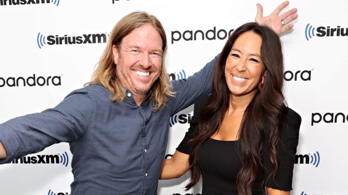 喬安娜·蓋恩斯(Joanna Gaines)挑釁新的“固定器上限”系列 喬安娜·蓋恩斯(Joanna Gaines)挑釁新的“固定器上限”系列