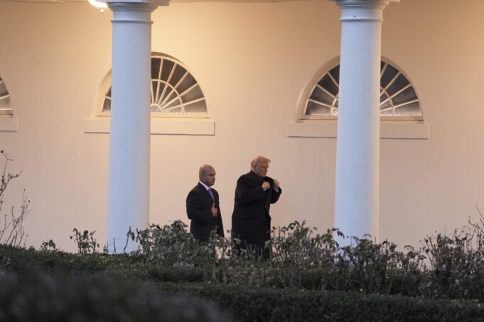 唐納德·特朗普(Donald Trump)在另一個白宮項目中改變了西部殖民地 唐納德·特朗普(Donald Trump)在另一個白宮項目中改變了西部殖民地