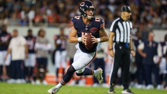 熊簽名備份QB Tyson Bagent在兩年延長 熊簽名備份QB Tyson Bagent在兩年延長
