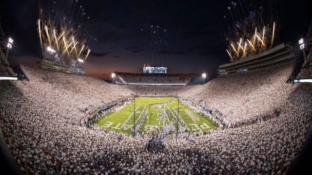 賓夕法尼亞州立大學將在海狸體育場容納雙頭冰曲棍球 賓夕法尼亞州立大學將在海狸體育場容納雙頭冰曲棍球