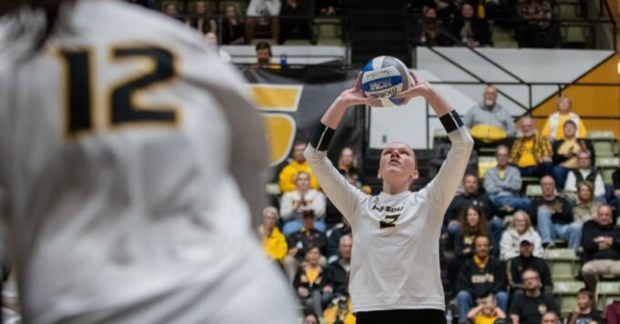 20241110_vball.scarolina_MB_15.JPG