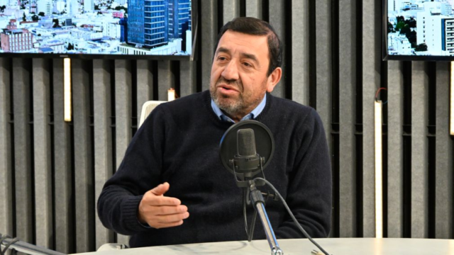 何塞·埃雷拉（Jose Herrera）：“今天，我們將剎車放在了總統嘲笑殘疾的嘲笑上。”