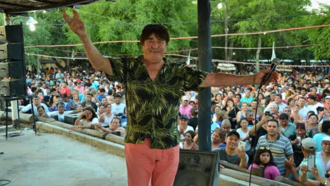 音樂領域的痛苦:來自FILS的國外專家Johnny Mendesapal 音樂領域的痛苦:來自FILS的國外專家Johnny Mendesapal