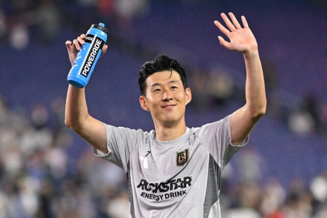 Beta擁有男人正在為LAFC FC達拉斯和 Beta擁有男人正在為LAFC FC達拉斯和