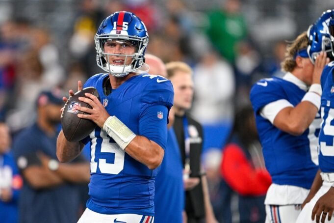 愛國者的主張赦免巨人QB Tommy Dutt