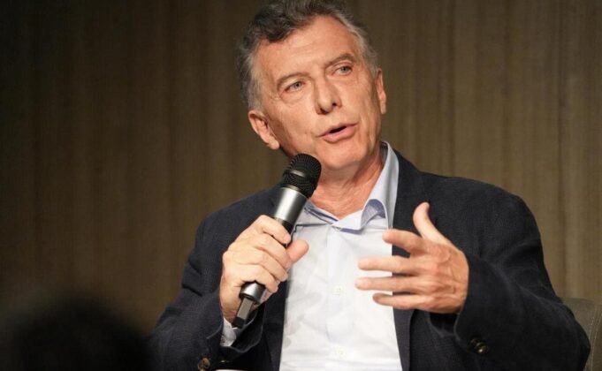 莫里西奧·馬克里（Mauricio Macri）在提升了Pro和Llala Polio之間的協議後與競選活動距離