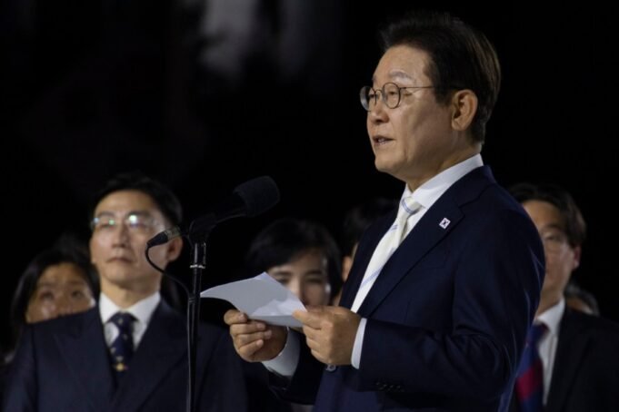 繁榮的韓國和韓裔美國聯盟的民主是完整的 繁榮的韓國和韓裔美國聯盟的民主是完整的