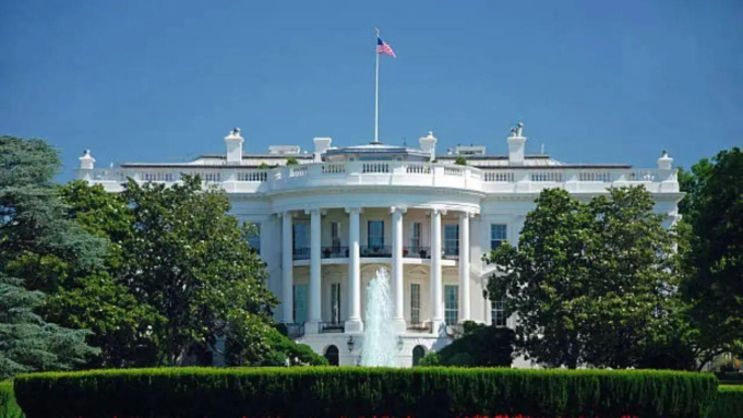 唐納德·特朗普(Donald Trump)公佈計劃,以確保我們的首都安全,更美麗 唐納德·特朗普(Donald Trump)公佈計劃,以確保我們的首都安全,更美麗