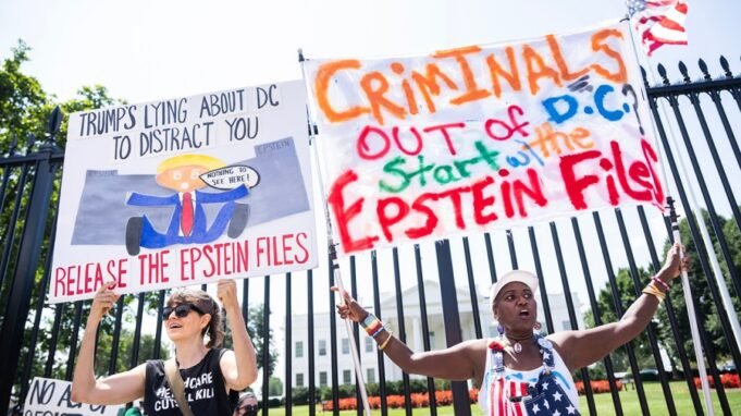 杰弗裡·愛潑斯坦(Jeffrey Epstein)是一場計劃在國會盛行的戰鬥 杰弗裡·愛潑斯坦(Jeffrey Epstein)是一場計劃在國會盛行的戰鬥