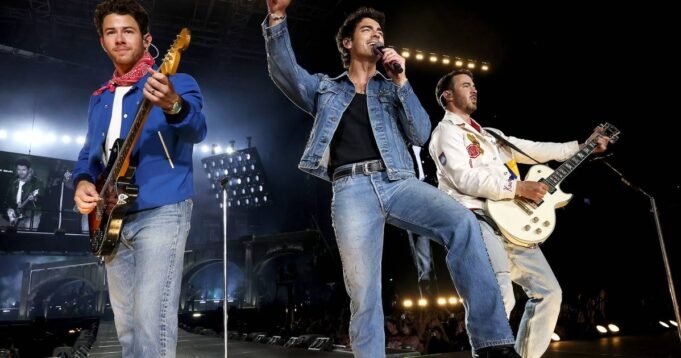 喬納斯兄弟（Jonas Brothers）的Jonas20巡迴演唱會的每位驚喜嘉賓