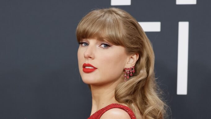 泰勒·斯威夫特(Taylor Swift)為她的先生們付了多少錢?找出 – 好萊塢生活 泰勒·斯威夫特(Taylor Swift)為她的先生們付了多少錢?找出 – 好萊塢生活
