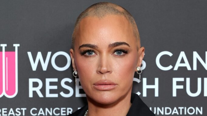 Teddi Mellencamp在約會和離婚應用程序上開放 Teddi Mellencamp在約會和離婚應用程序上開放