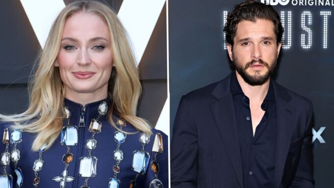 “權力的遊戲”索菲·特納(Sophie Turner)和基特·哈靈頓(Kit Harington)聚集在“可怕的”中 “權力的遊戲”索菲·特納(Sophie Turner)和基特·哈靈頓(Kit Harington)聚集在“可怕的”中
