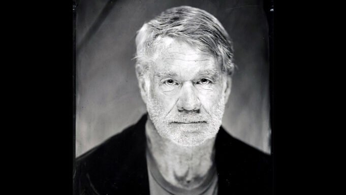 威尼斯傳奇人物古斯·範·桑特（Gus Van Sant）如何改變電影形狀？