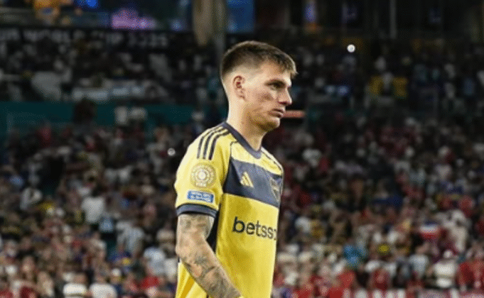 來自意大利尋找凱文·Zenn Boca Juniors 來自意大利尋找凱文·Zenn Boca Juniors
