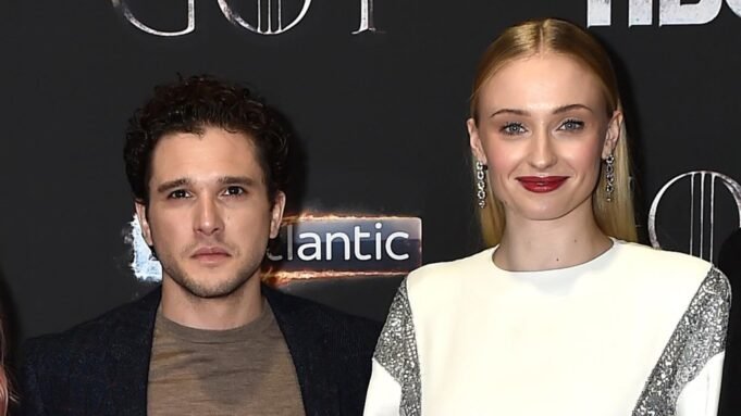 索菲·特納（Sophie Turner）與基特·哈靈頓（Kit Harington