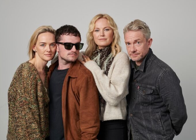 馬丁·弗里曼（Martin Freeman）和馬林·阿克曼（Malin Akerman）“讓我們愛”獲得了銷售合同