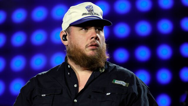 盧克·科姆斯(Luke Combs)揭示了與OCD一起生活的真正感覺 盧克·科姆斯(Luke Combs)揭示了與OCD一起生活的真正感覺
