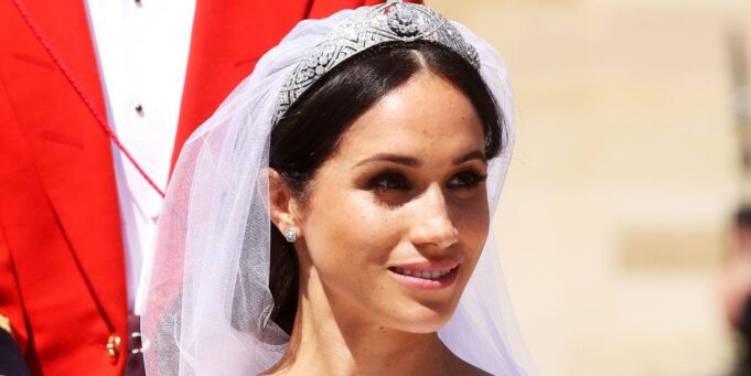 關於梅根·馬克爾（Meghan Markle）的特殊紀梵希（Givenchy）婚紗的一切