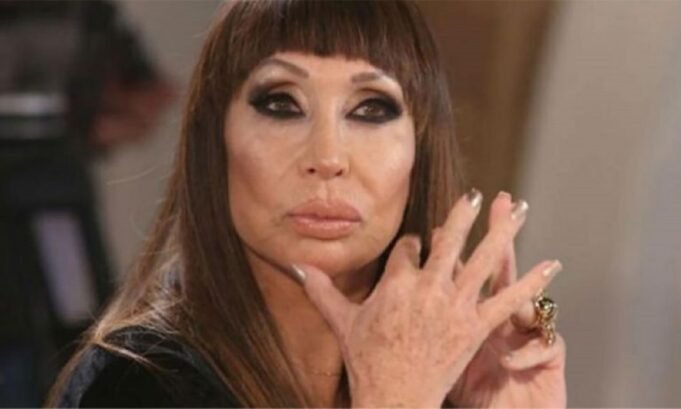 Moria Cassan Merthha Legrand發送了介紹,然後是眼睛 Moria Cassan Merthha Legrand發送了介紹,然後是眼睛