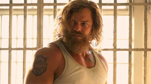 艾倫·里奇森(Alan Ritchson)在動作驚悚片中的第一部電影材料 艾倫·里奇森(Alan Ritchson)在動作驚悚片中的第一部電影材料
