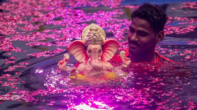 Ganesha Visarjan 2025：日期，Muhurats，儀式和重要性 – 您需要知道的一切