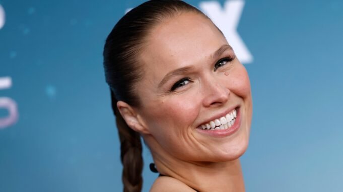 朗達·魯西（Ronda Rousey）的粉絲對他的職業更新感到興奮：照片