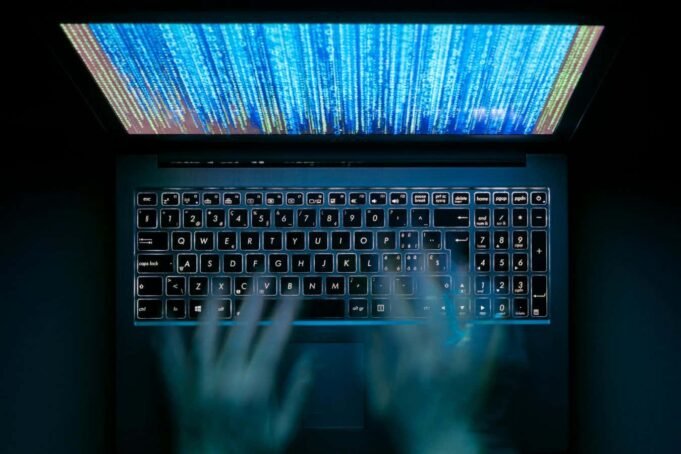 您的密碼可能被盜並在Dark Web上出售 您的密碼可能被盜並在Dark Web上出售