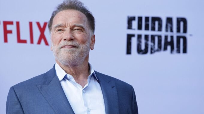 TELEVISION-FUBAR-SEASON-2-31_1755502329180_1755502345809.JPG
