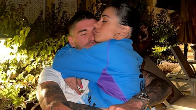 對Tini Stoesel和Rodrigo de Paul的婚姻所說的熱情 對Tini Stoesel和Rodrigo de Paul的婚姻所說的熱情