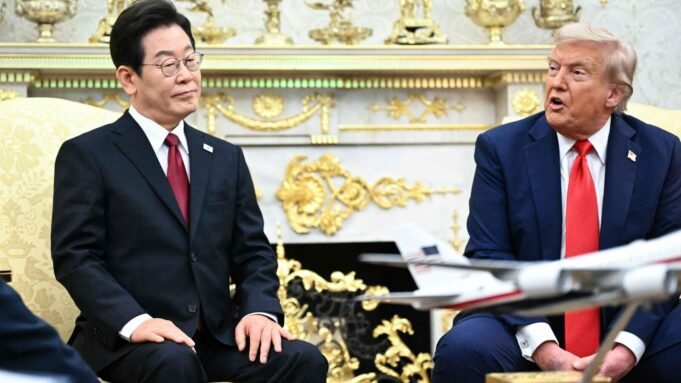 韓國總統李·傑伊(Lee Jay Mong)說,唐納德·特朗普(Donald Trump)的目標是今年與金正恩(Kim Jong Un)見面 韓國總統李·傑伊(Lee Jay Mong)說,唐納德·特朗普(Donald Trump)的目標是今年與金正恩(Kim Jong Un)見面