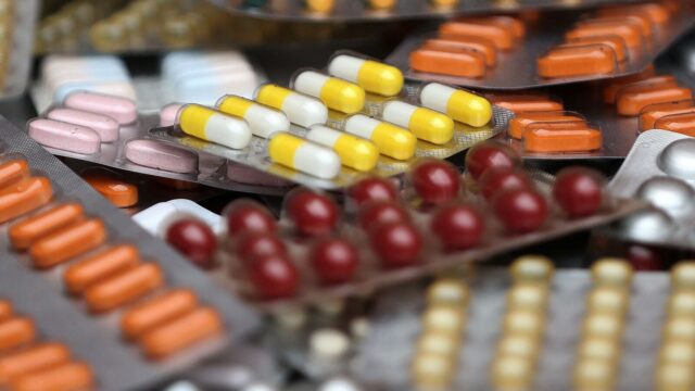 USA-TRUMP-PHARMACEUTICAL-0_1747060297850_1755526117194.JPG