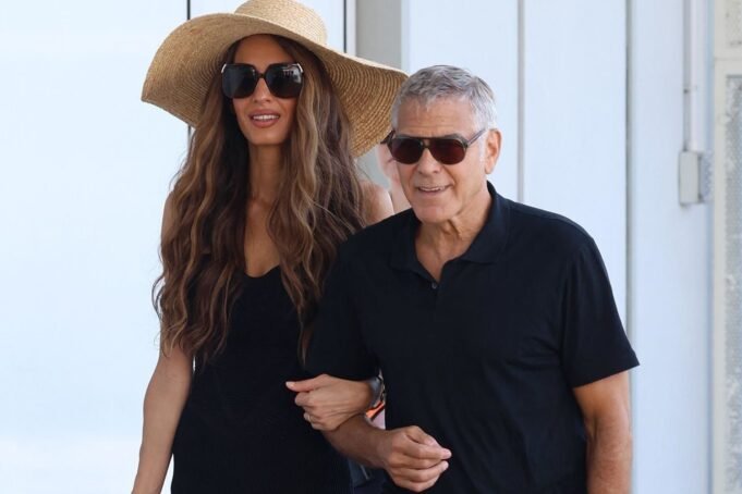 喬治·克魯尼（George Clooney）和他的妻子阿瑪爾（Amal）在他的病中首映後離開威尼斯
