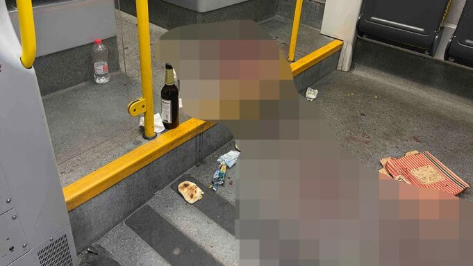 美國遊客在德國電車上刺傷了敘利亞庇護所