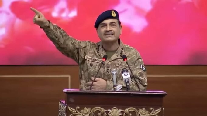 巴基斯坦軍隊的指揮官阿什姆·穆尼爾(Ashm Munir)將在與總統唐納德·特朗普(Donald Trump)午餐後第二次訪問我們 巴基斯坦軍隊的指揮官阿什姆·穆尼爾(Ashm Munir)將在與總統唐納德·特朗普(Donald Trump)午餐後第二次訪問我們