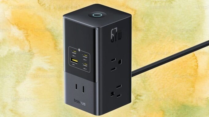 用USB端口和交流輸出從Baseus 10 Inter-1 Inter-1 Inter Charge Station節省40％