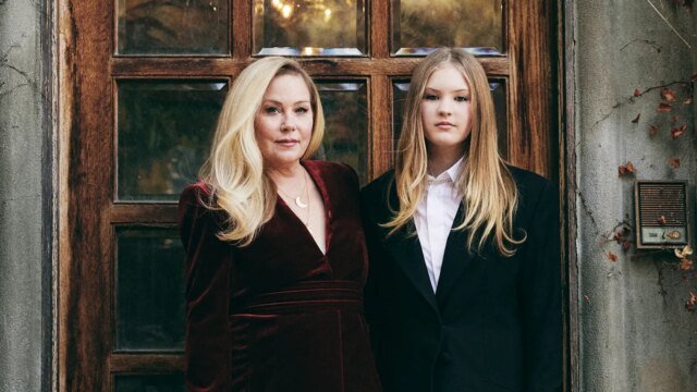 christina-applegate-sadie.jpg