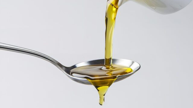 cooking-oil-poured-spoon.jpg
