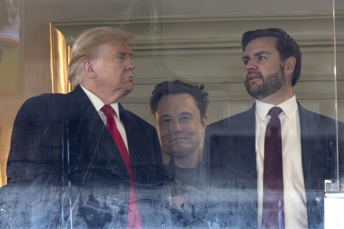 埃隆·馬斯克(Elon Musk)和京東·萬斯(JD Vance)在2028年中期 埃隆·馬斯克(Elon Musk)和京東·萬斯(JD Vance)在2028年中期