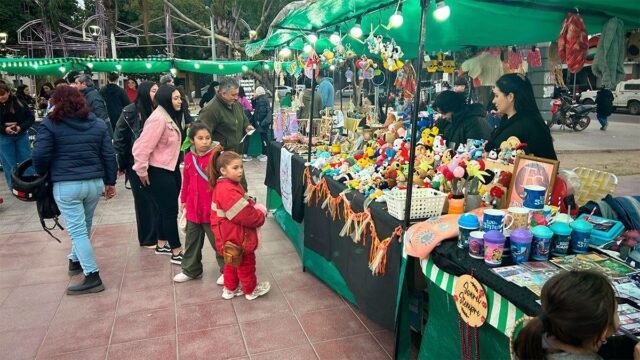feria-525729-150150.jpg