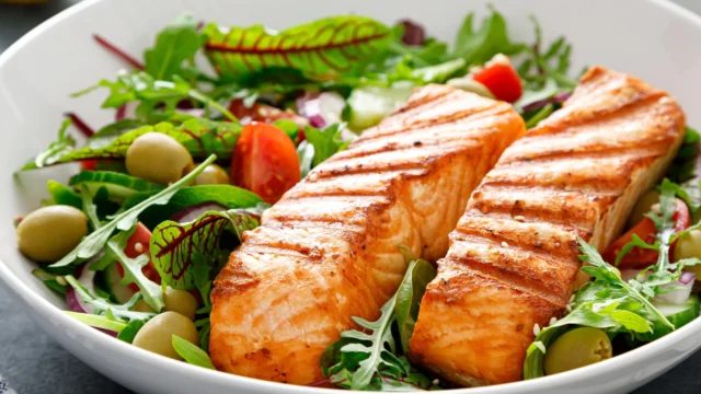 grilled-salmon-vegetable-salad-close.webp.webp