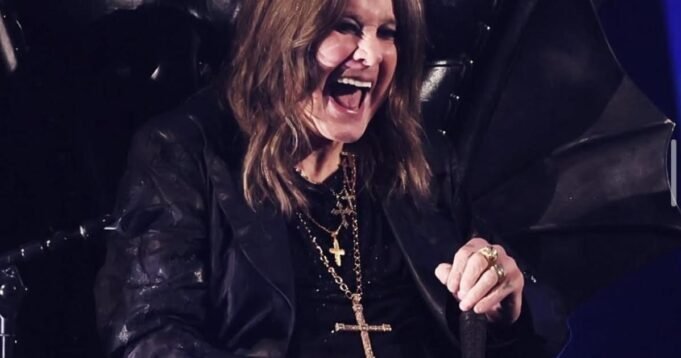 奧茲·奧斯本(Ozzy Osbourne)於76年去世,是一個重金屬先驅 奧茲·奧斯本(Ozzy Osbourne)於76年去世,是一個重金屬先驅