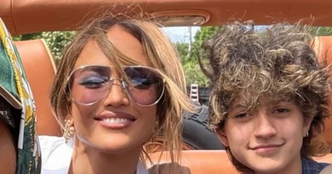 詹妮弗·洛佩茲(Jennifer Lopez 詹妮弗·洛佩茲(Jennifer Lopez