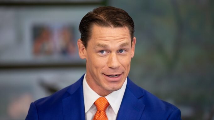 約翰·塞納（John Cena）說，他在職業生涯的早期就在好萊塢“跑了”